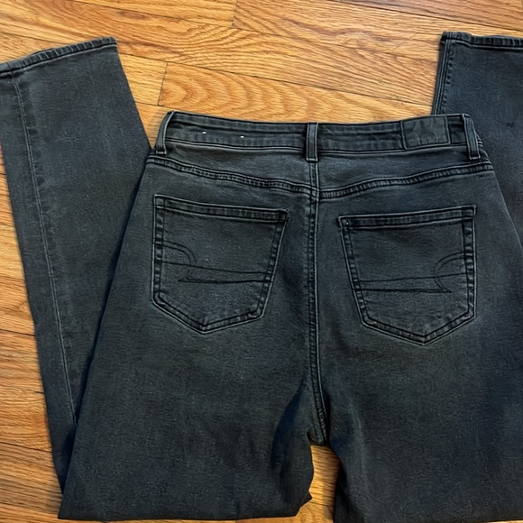 American Eagle Stretch Black Skinnies - Picture 1 of 4